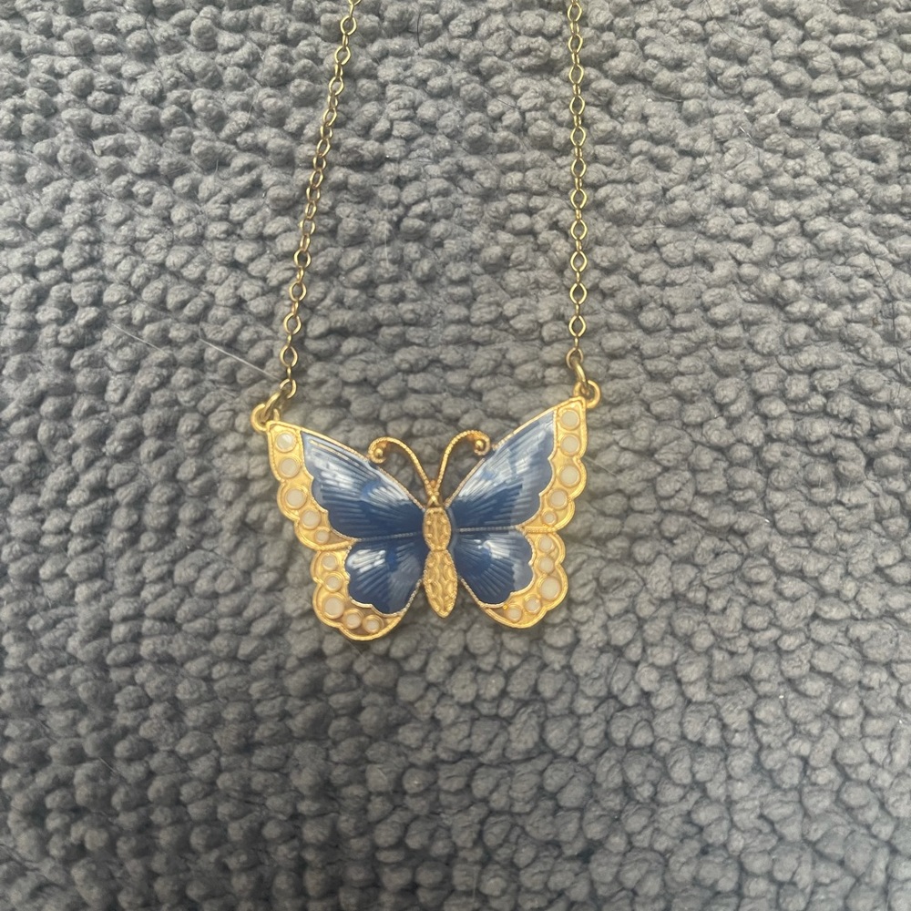 Stella & Dot butterfly necklace